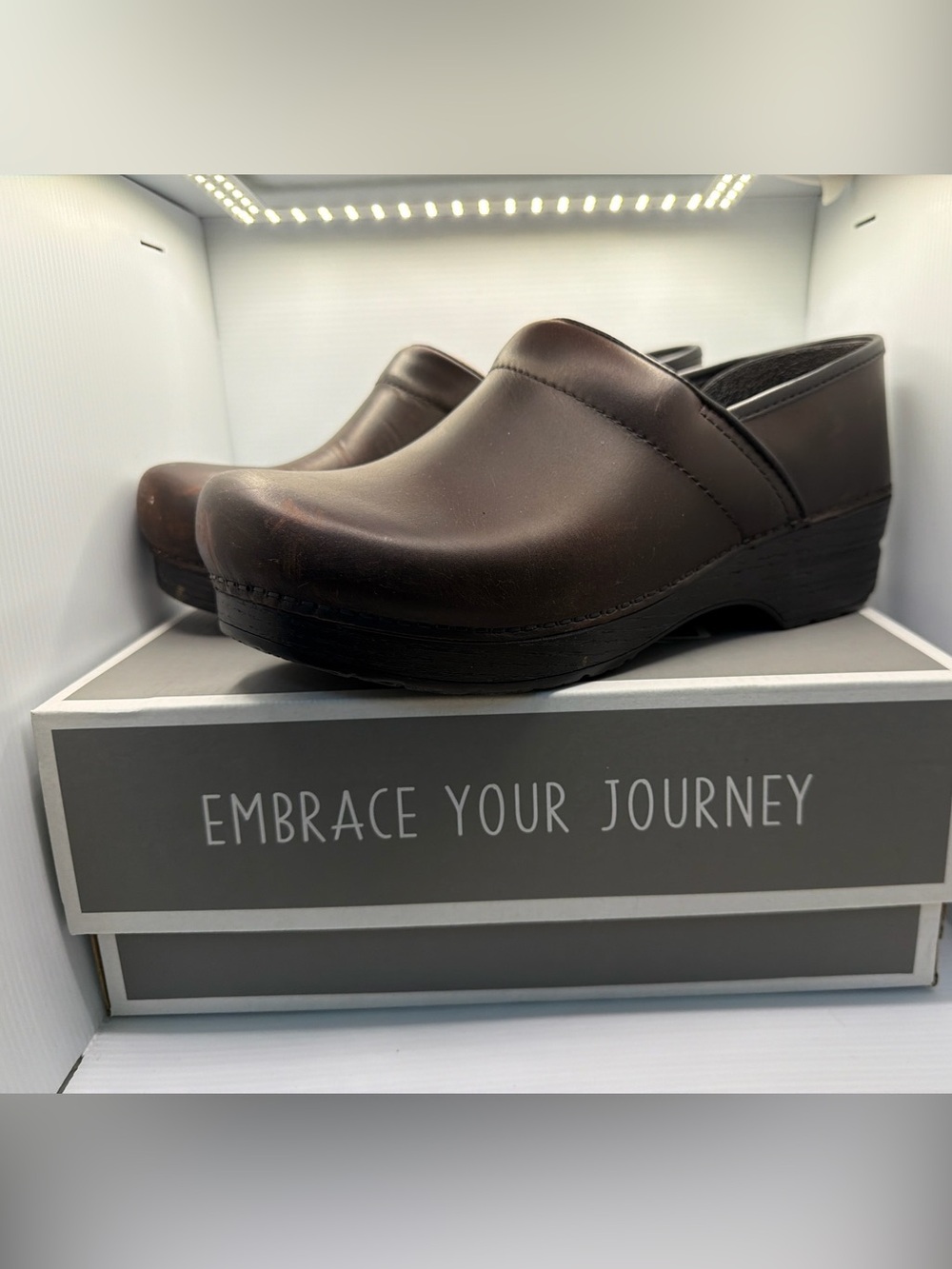 Dansko Professional Antique Brown/Blk  Worn Once Only #206-780202